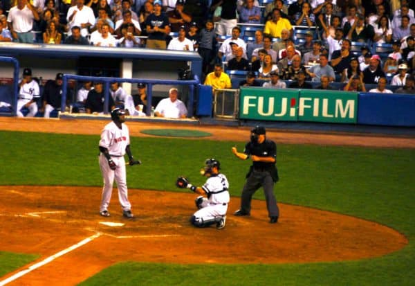 umpire-baseball-your-out-denied